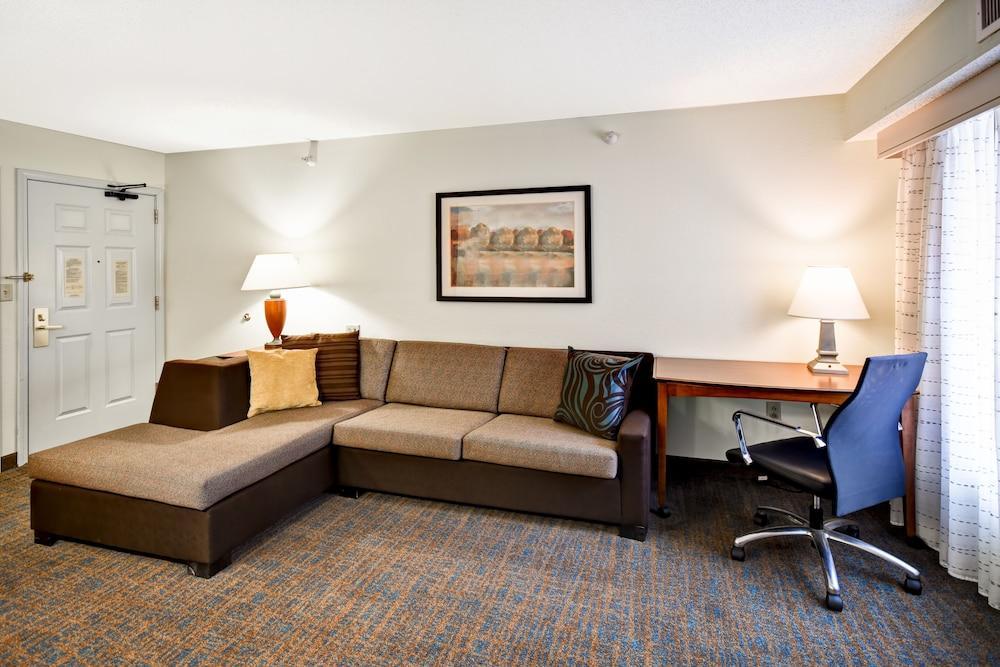 Hotel Airport 3*