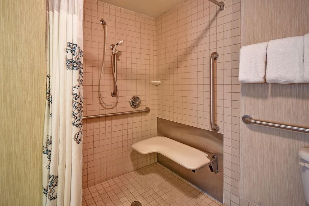 Airport Hotel 3*